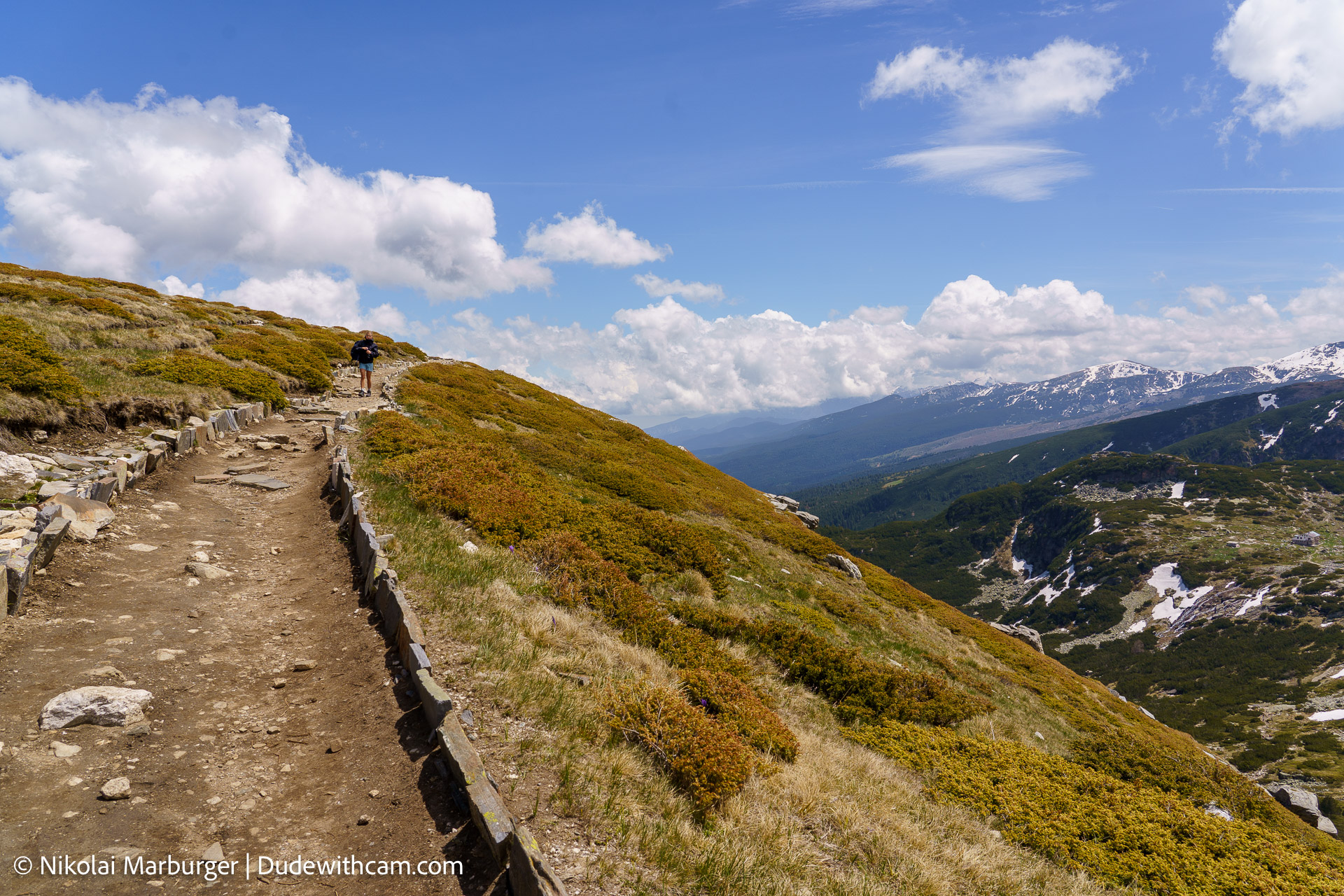 The 7 lake hike in the Rila Mountains is probably the most famous and touristy hike in Bulgaria. The mountains deliver an alpine feeling and stunning views.
